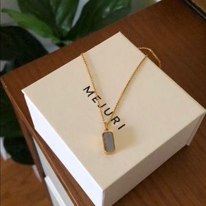 Mejuri stone necklace / gold vermeil